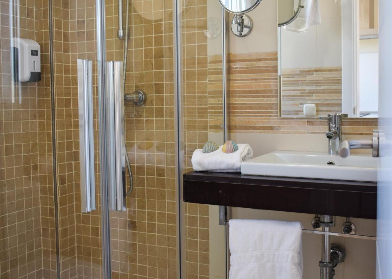 Aparthotel Novo Sancti Petri Chiclana de la Frontera Ngoại thất bức ảnh